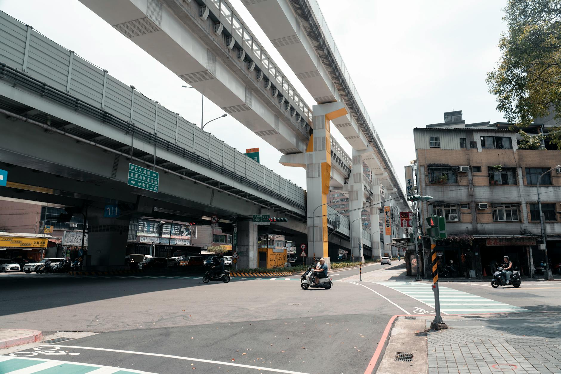 最高人民法院关于审理道路交通事故损害赔偿案件适用法